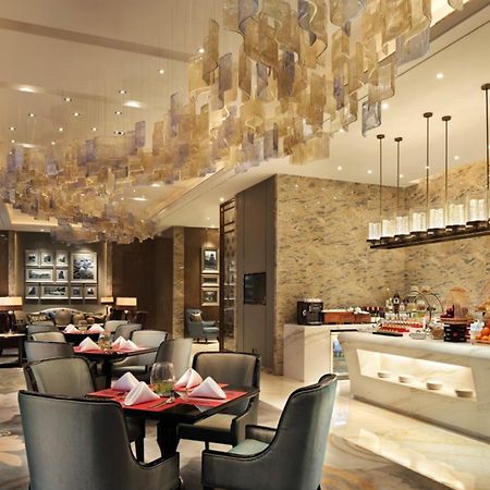 Wanda Realm Liuzhou Hotel Bagian luar foto